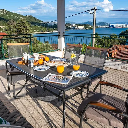 Sea View 2 Apartamento